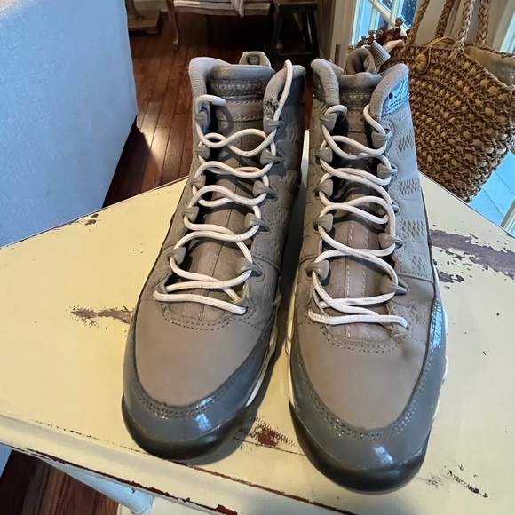 Retro Air Jordan 9’s Size 4y - Picture 2 of 5
